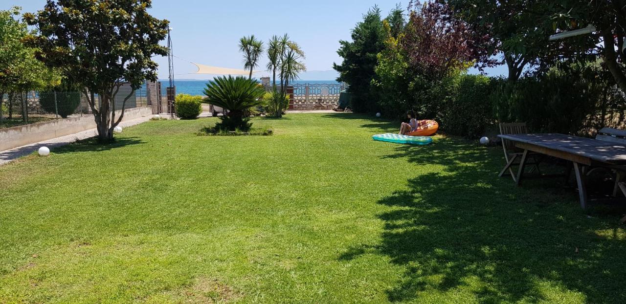 Country House By The Sea !!! Villa Karavomilos  Exterior photo