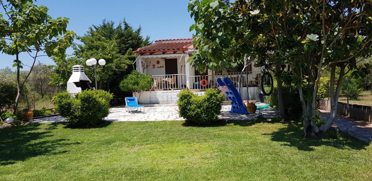 Country House By The Sea !!! Villa Karavomilos  Exterior photo